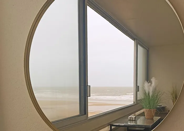 L'emeraude, Les Pieds Dans L'eau Saint-Hilaire-de-Riez