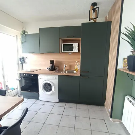 L'emeraude, Les Pieds Dans L'eau * Saint-Hilaire-de-Riez