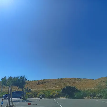 L'emeraude, Les Pieds Dans L'eau *