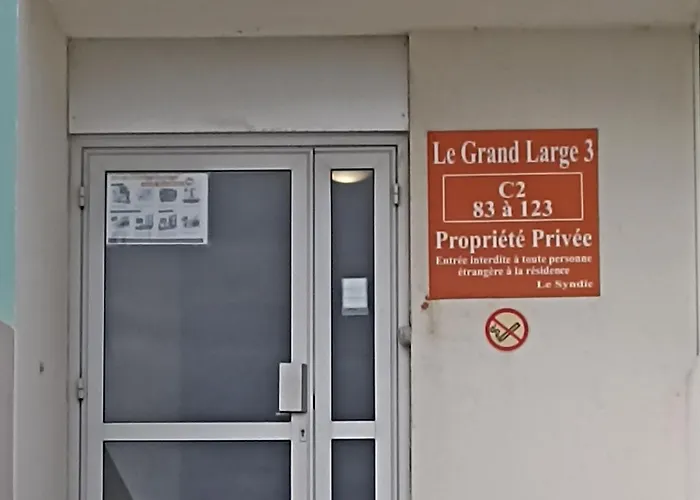 L'emeraude, Les Pieds Dans L'eau Saint-Hilaire-de-Riez