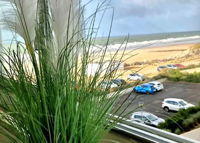 L'emeraude, Les Pieds Dans L'eau Saint-Hilaire-de-Riez